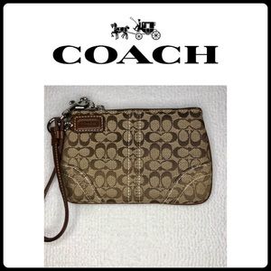 COACH Signature Logo Corner Zip Wristlet || 
NWOT